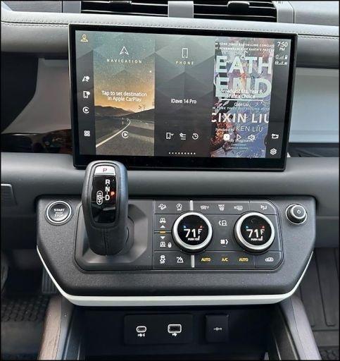 2023 land rover defender 130 info display