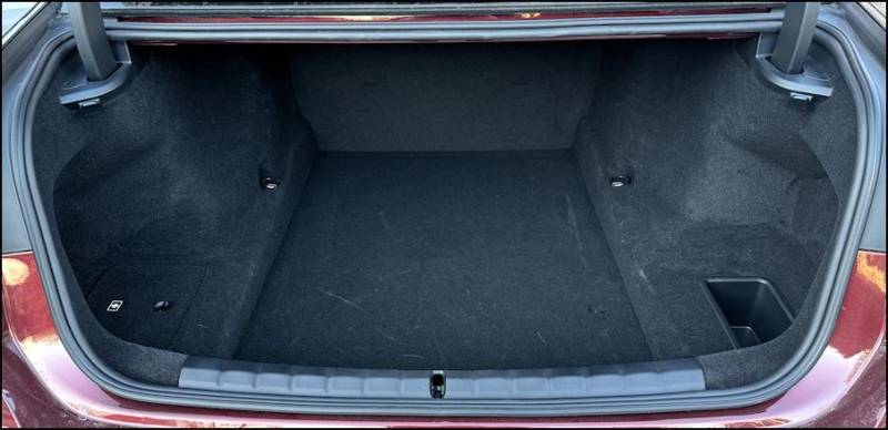 2023 bmw 760i 4 - trunk space