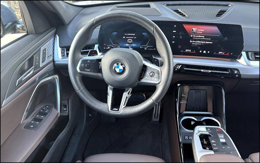 2024 bmw x2 - cockpit dashboard