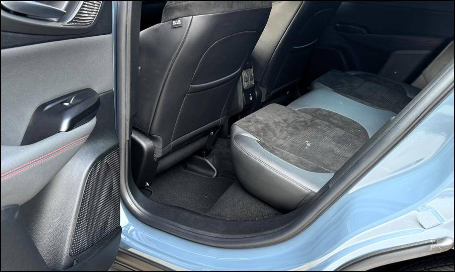 2024 dodge hornet - rear legroom