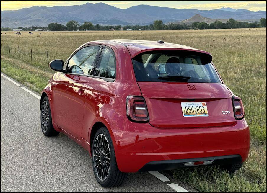 2024 fiat 500e - exterior rear