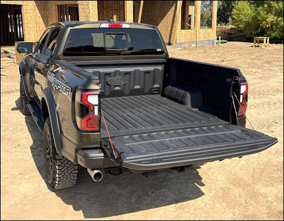 2024 ford ranger raptor - trailer bed, gate down