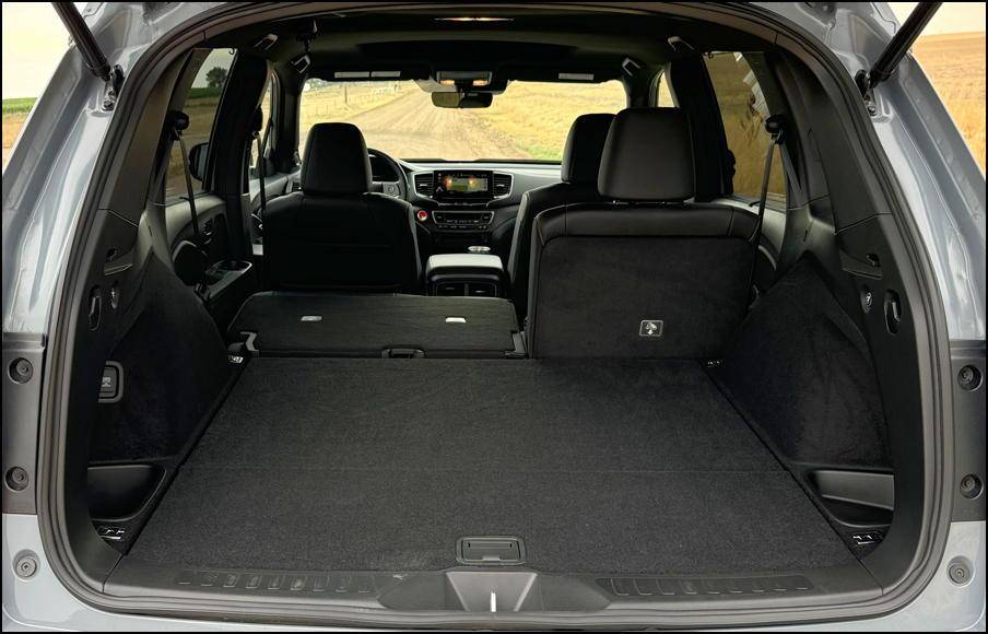 2024 honda passport awd trailsport - rear cargo area