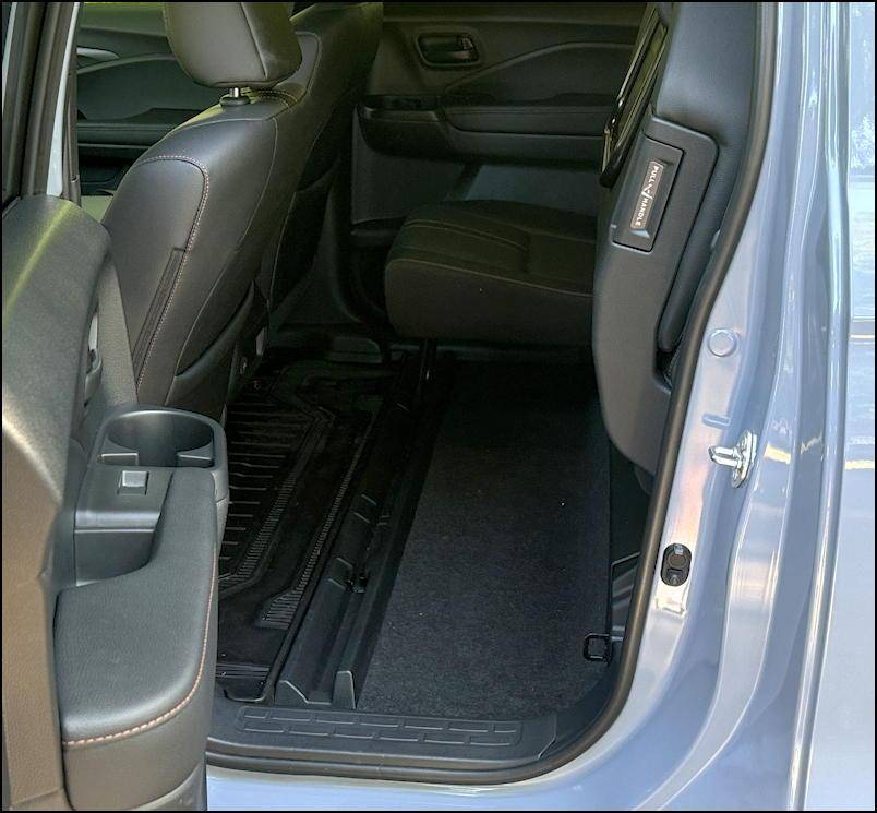 2024 honda ridgeline trailridge - rear seat flipped up