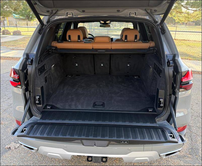 2025 bmw x5 xdrive40i - rear cargo space