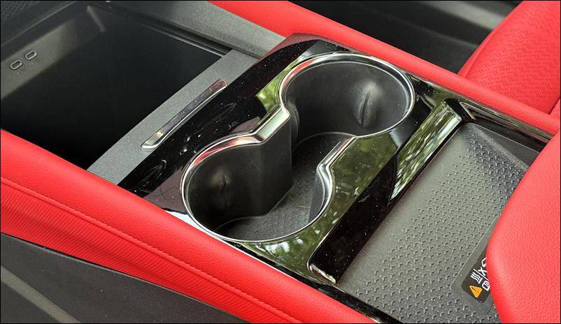 2025 chevy blazer ev ss awd - interior center console