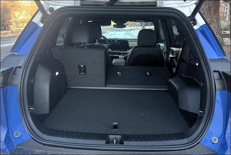 2025 chevrolet equinox activ awd - rear cargo space