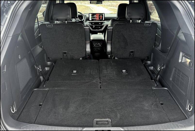 2025 ford explorer st rwd - interior rear cargo space