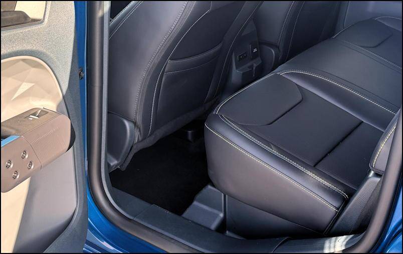 2025 ford maverick lobo awd - not much legroom