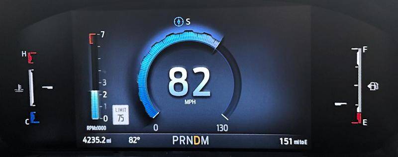 2025 ford maverick lobo awd interior main gauge display screen