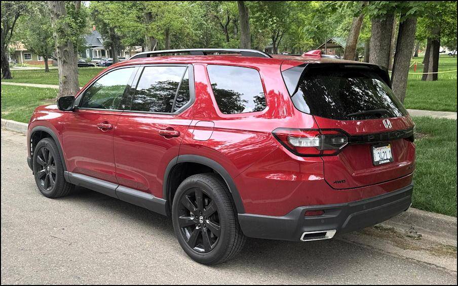 2025 honda pilot 2- exterior red rear