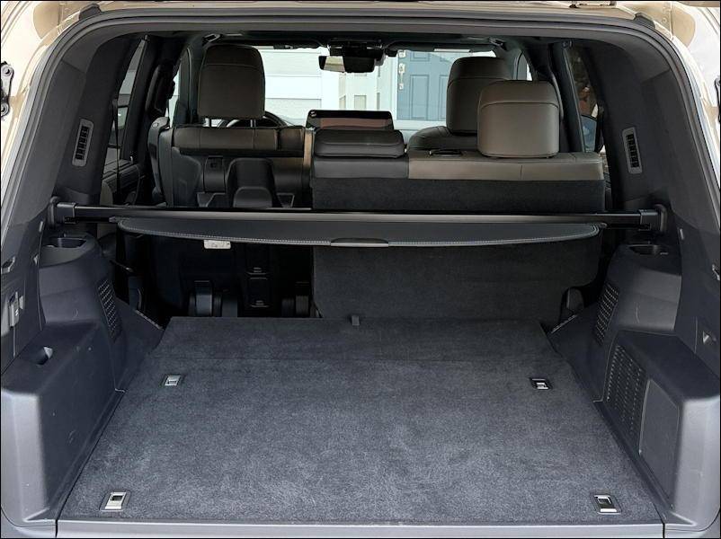 2025 lexus lx 700h rear cargo space