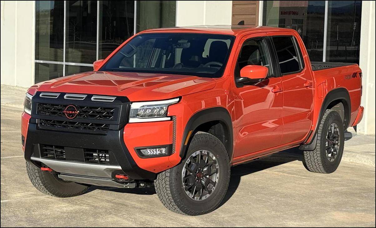 2025 Nissan Frontier SV Crew Cab