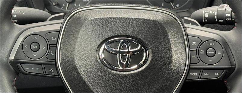 2025 toyota corolla cross - interior steering wheel