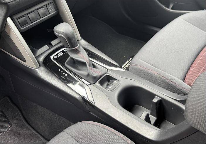 2025 toyota corolla cross - interior center console gear shift