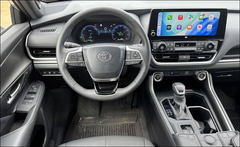 2025 toyota grand highlander nightshade hybrid - interior dashboard