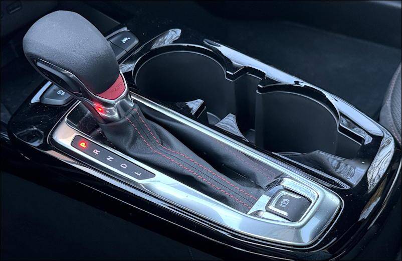 2026 chevy trax 2rs - gear shift center console