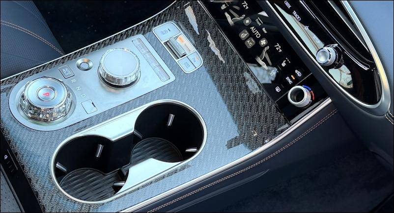 2026 genesis gv70 sport prestige center console