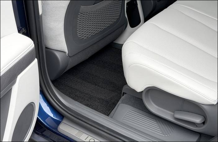 2026 hyundai ioniq 5 ltd awd - rear legroom