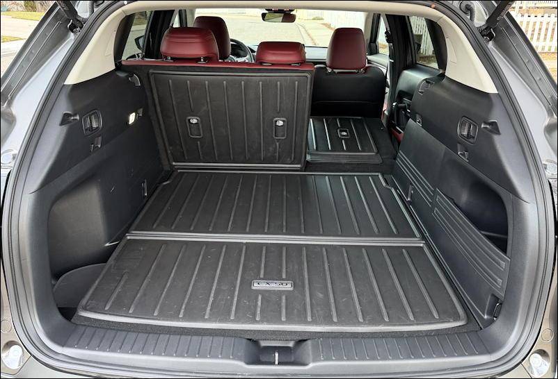 2026 mazda cx50 hybrid rear cargo space