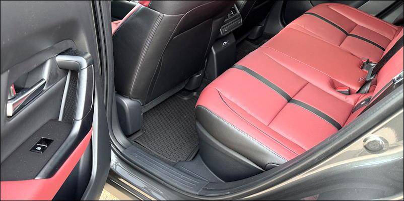 2026 mazda cx50 hybrid rear legroom
