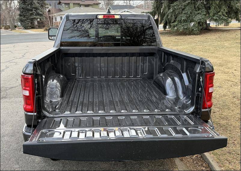 2026 Ram 1500 Big Horn Crew Cab 4x4 Truckbed, Tailgate Down