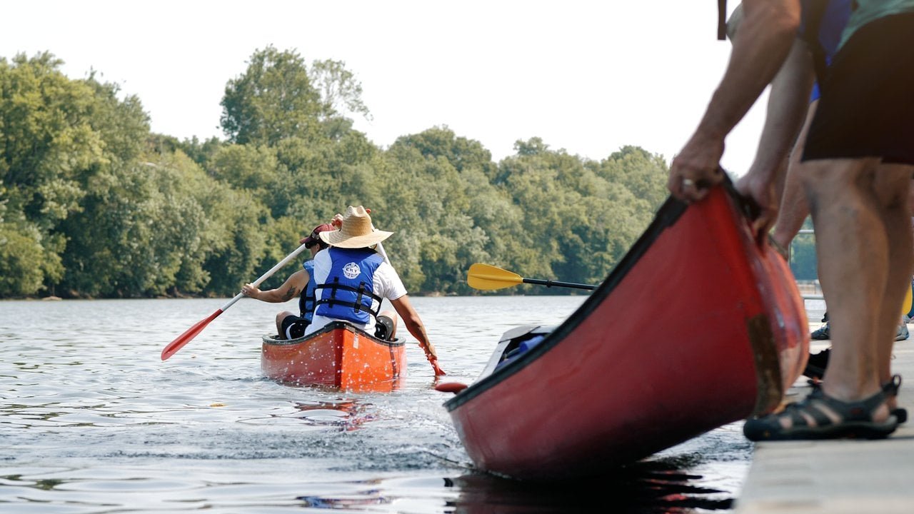 Canoe on the Kentucky River in Frankfort, Kentucky (photo credit: Visit Frankfort)