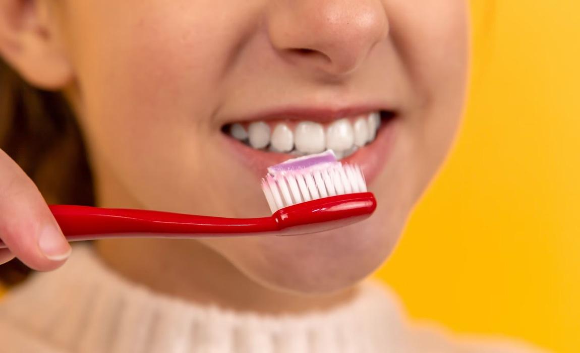 brush or floss first?