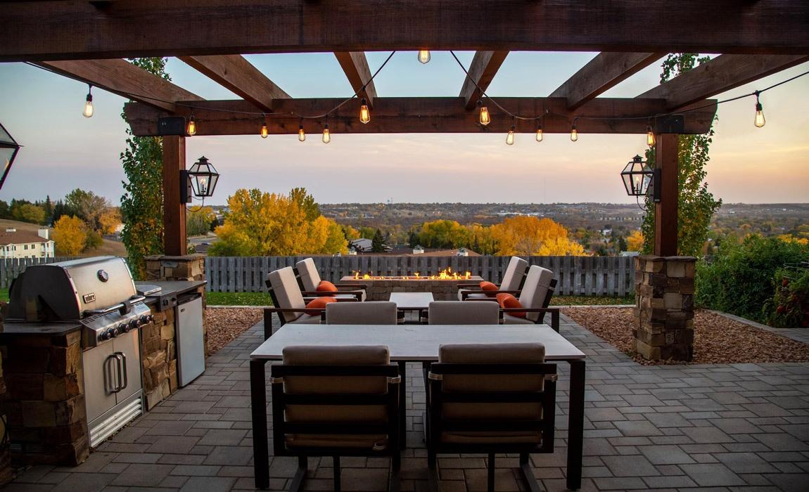 backyard alfresco is perfect for entertaining