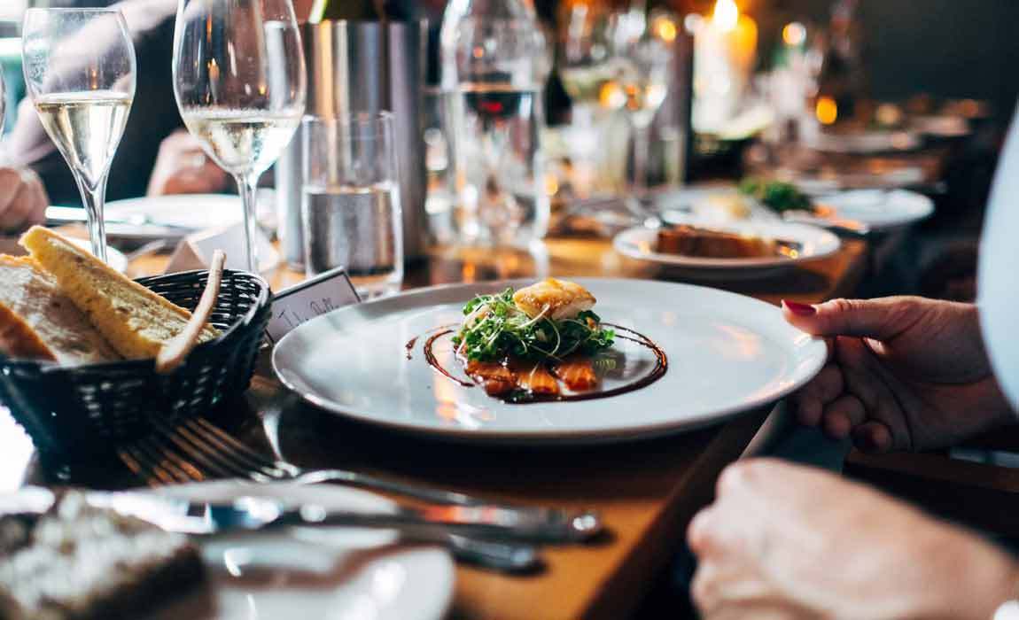 How Your Restaurant Can Improve Online Ratings
