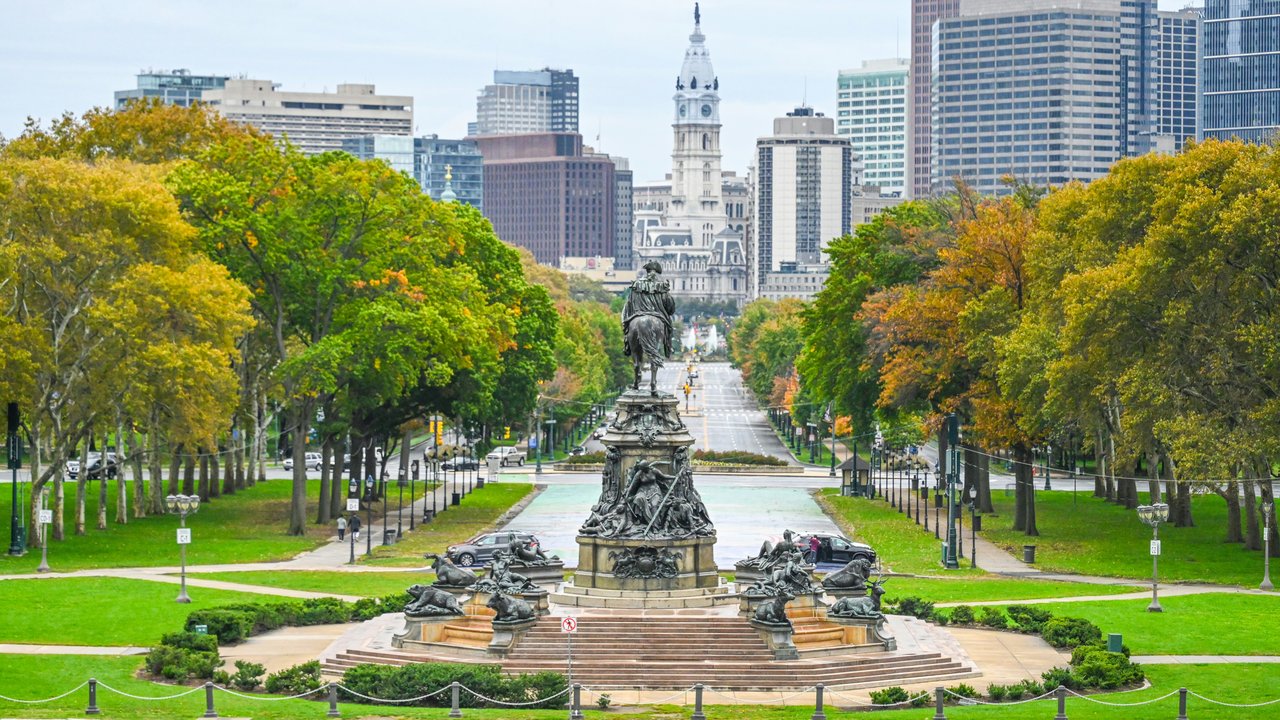Indianapolis downtown skyline family vacation destination