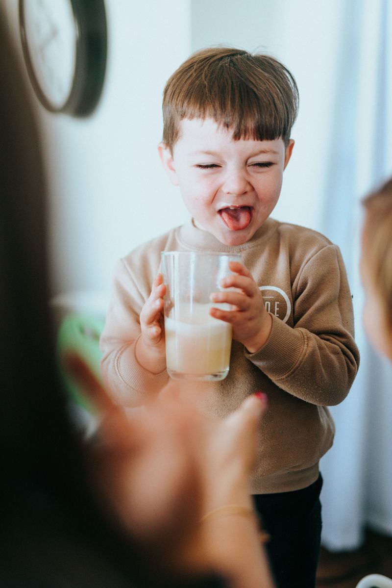 how to tell if milk spoiled