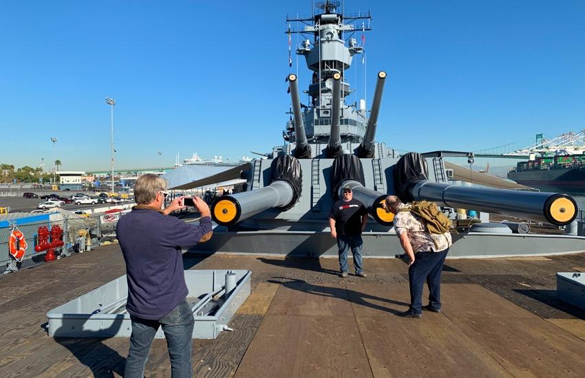 menwhoblog blog guys taking photos on uss iowa