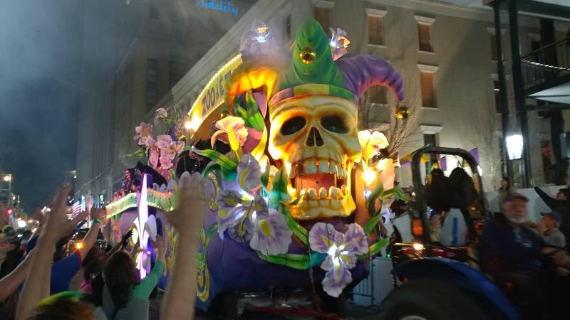 mardi gras parade in new orleans solo mens travel destination