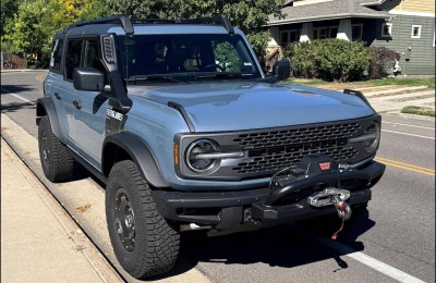 The Retro and Rugged 2024 Ford Bronco Everglades 4x4