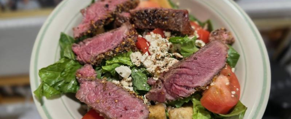 The Power Meal Men Love: Why Steak Salad Dominates Healthy Summer Dinners