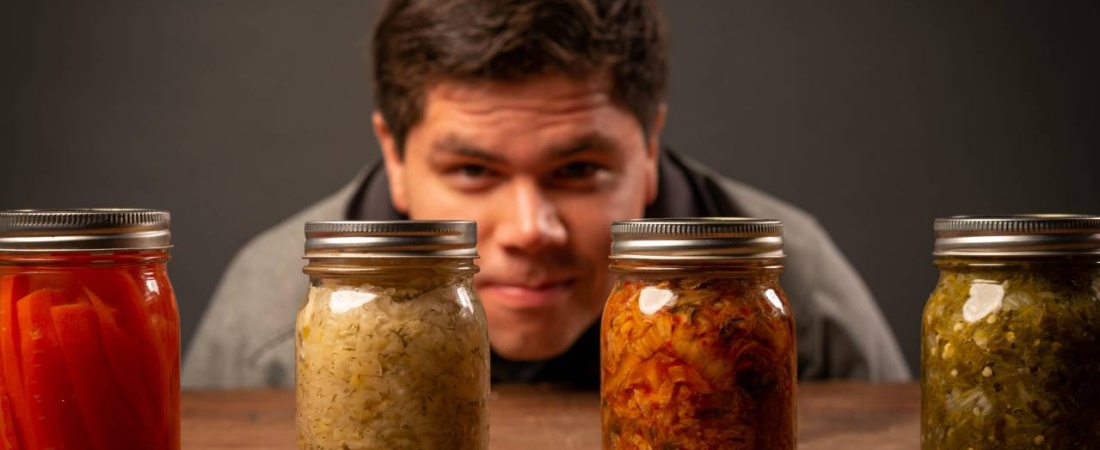 A Man's Guide To Preparing A Doomsday Prepper Food List For A Survival Emergency