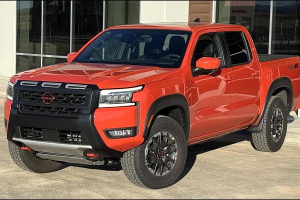 The 2024 Nissan Frontier SV Crew Cab, a Great Midsize Pickup!