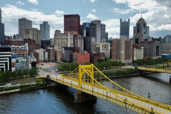 Family Vacation Ideas in Pittsburgh That Dads Will Love Too