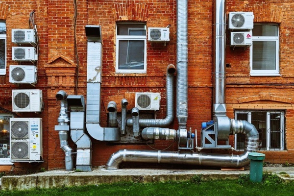 Before You Fire Up the AC This Summer, That Cheap Air Filter Needs to Go
