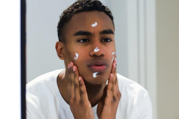 5 Effective Skincare Products That Can Transform Your Look (Without the Hassle)