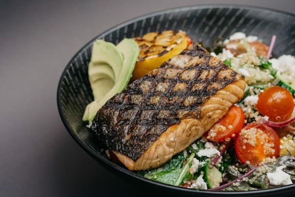Healthy Work Lunch Ideas for Men: Simple Meals That Beat Expensive Takeout
