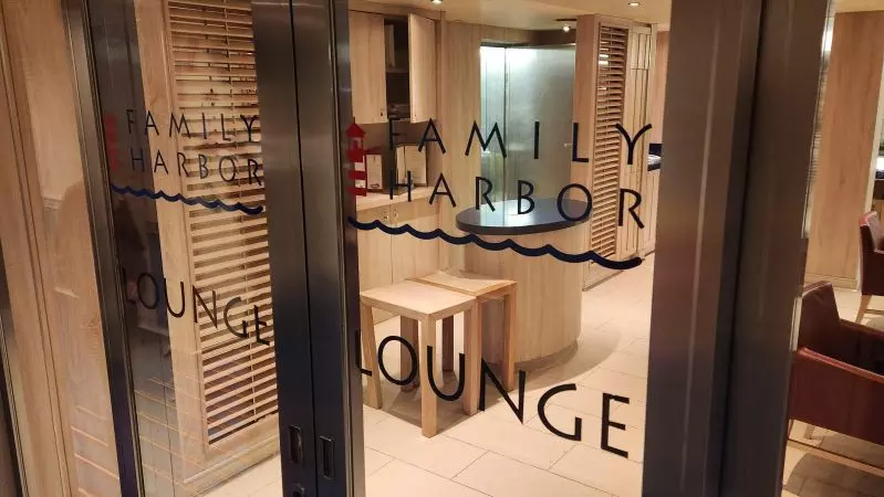 Family Harbor Lounge