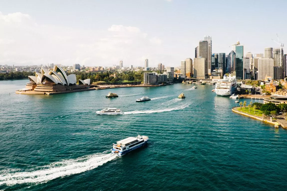 what digital nomads need to know about moving to Australia