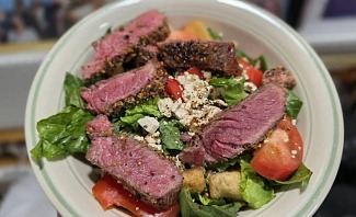 Healthy Steak Salad For Summer Dinners