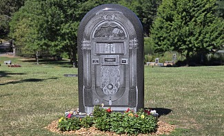 Alan Freed tombstone at Lake View Cemetery in Cleveland Ohio