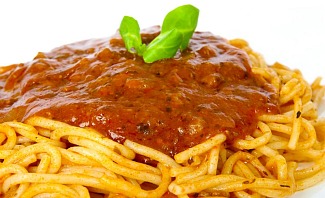how to get spaghetti stains out of your favorite clothes