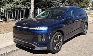 2026 Hyundai Ioniq 9 AWD Calligraphy - Blue