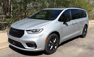 2026 Chrysler Pacifica AWD S Appearance