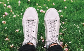 tips for getting rid of grass stains from shoes 